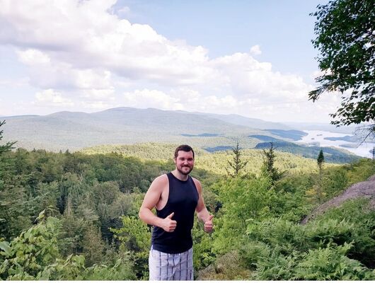  ,   Yevhen, 35 ,   c 
