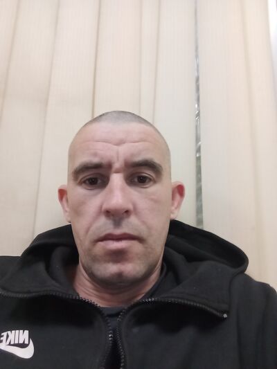  ,   Pavel, 33 ,   ,   