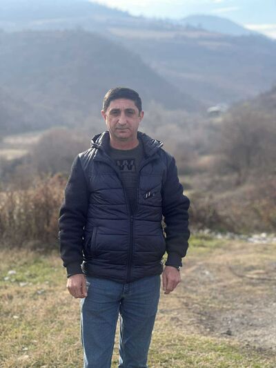  ,   Hayk, 46 ,   ,   , c , 