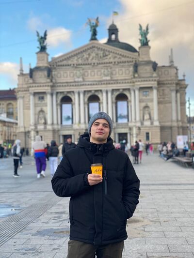  ,   Yevhentre, 23 ,   ,   
