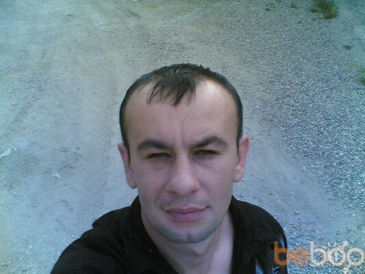  ,   Leon, 46 ,   