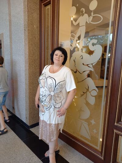  ,   Anna, 49 ,   ,   