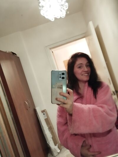  ,   Maria, 28 ,   ,   
