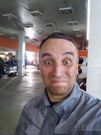  ,   Alex actor, 42 ,   ,   , c 