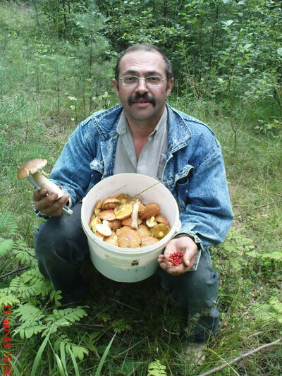  ,   Oleg, 59 ,   
