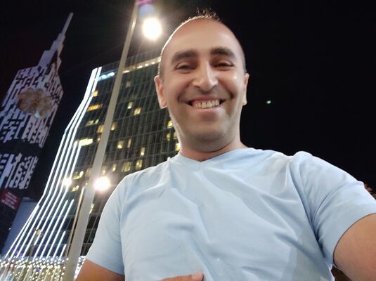  ,   Artur, 40 ,   ,   , c 
