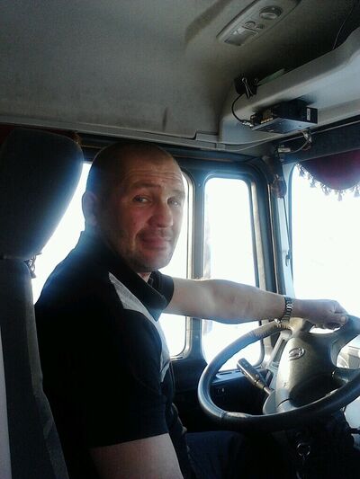  ,   Oleg, 53 ,   ,   