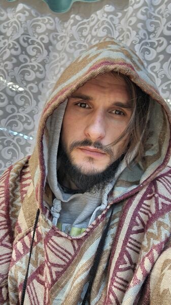  ,   Bogdan, 31 ,   , 