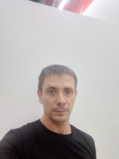  ,   Artur, 43 ,   ,   , c , 