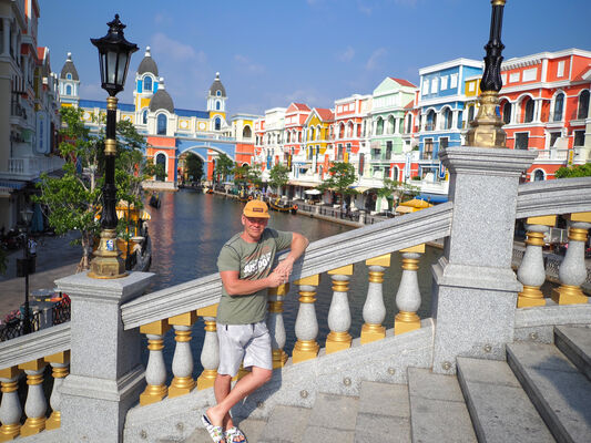  ,   Damir, 53 ,  