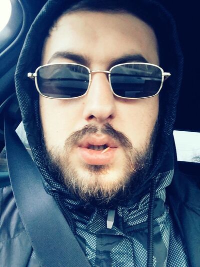  ,   Nikoloz, 32 ,   ,   , c 