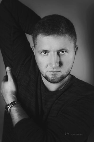  -,   Maxon, 40 ,   ,   , c 