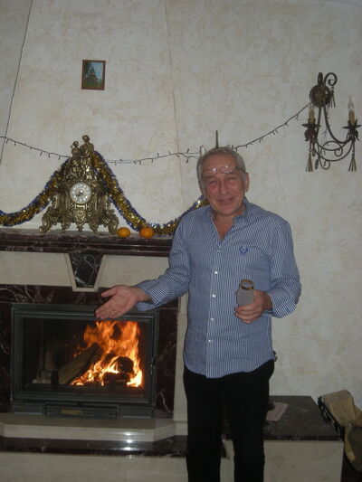  ,   Alex, 72 ,   