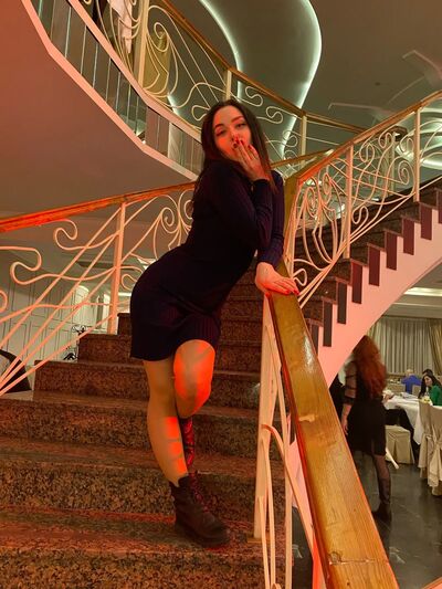  ,   Anna, 25 ,   ,   , c , 