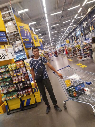  ,   Feruz, 25 ,   ,   