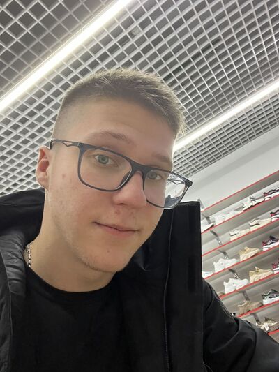  Kings Park,   Danil, 24 ,   ,   