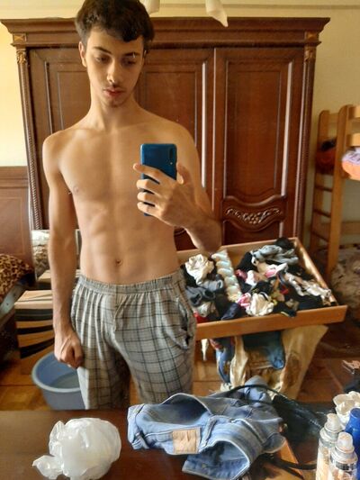  ,   Georgi, 22 ,   ,   , c 