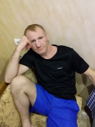  ,   Maksim, 43 ,   ,   , c 