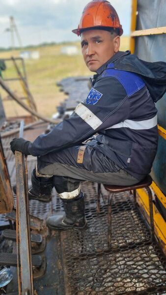  ,   Ruslan, 38 ,   ,   , c 