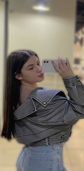  ,   Yana, 18 ,   ,   