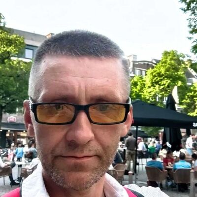  ,   Ruslan, 43 ,   c 