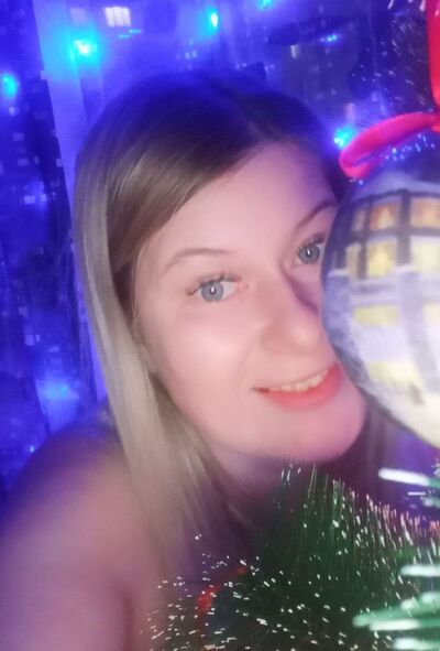  ,   Angelina, 37 ,   ,   , 