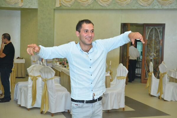  ,   Narek, 33 ,   