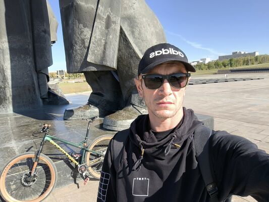  ,   Anton, 40 ,     , c 