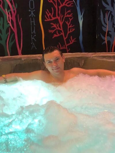  ,   Maxim, 34 ,   ,   , c , 