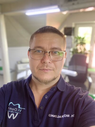  ,   Stanislav, 42 ,   c 