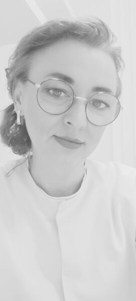  ,   Luisa, 48 ,   c 