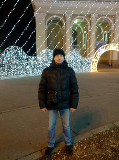  ,   Cergey, 48 ,   ,   