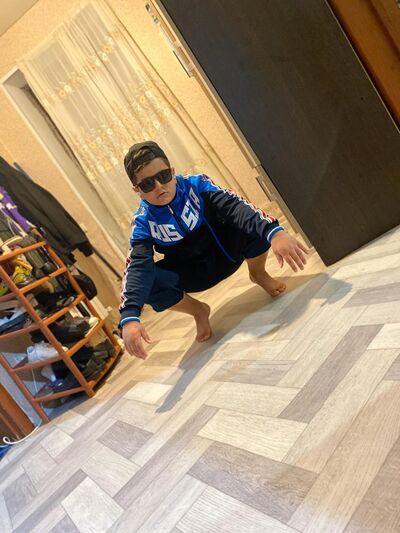  ,   Hakob, 18 ,   ,   