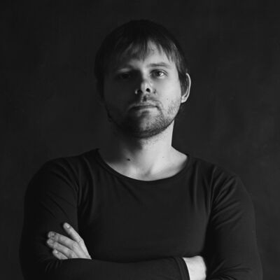  ,   Maxik, 33 ,   