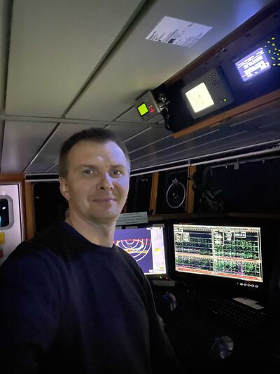  ,   Vitaly, 38 ,   c 