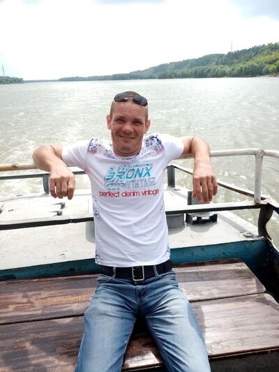  ,   Denis, 39 ,   ,   , c 