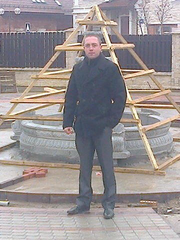  ,   Eugen, 37 ,   