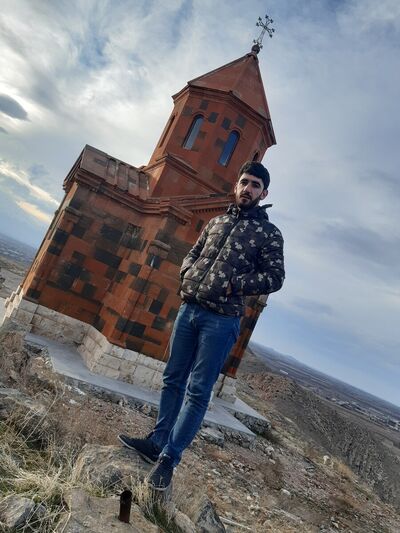  ,   Arsen, 32 ,   ,   