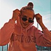  ,  Ilona, 22