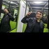  ,  Nik, 32