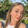  ,  Elena, 22